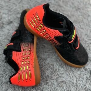 Tiebao Kids Black and Orange Neon Athletic Shoes